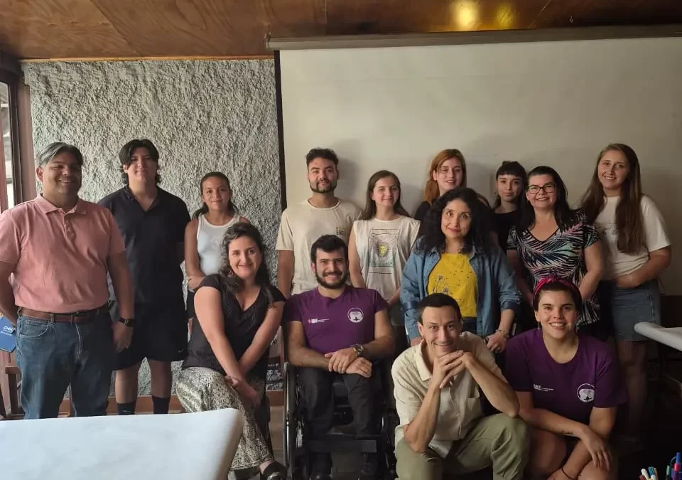 Fundación Crescendo participa en jornada de arteterapia junto a Fundación Epilepsia y Juventud.